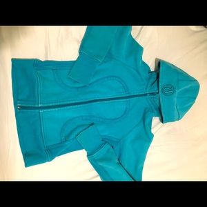 Lulu size 6 scuba hoodie